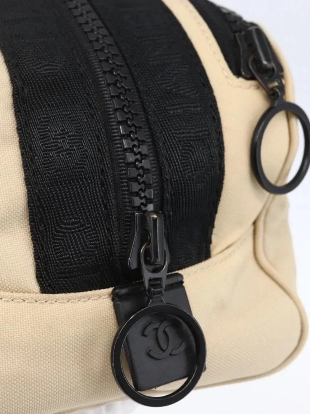 CHANEL Sports Clutch Bag Nylon Beige Black CC Auth BA8411